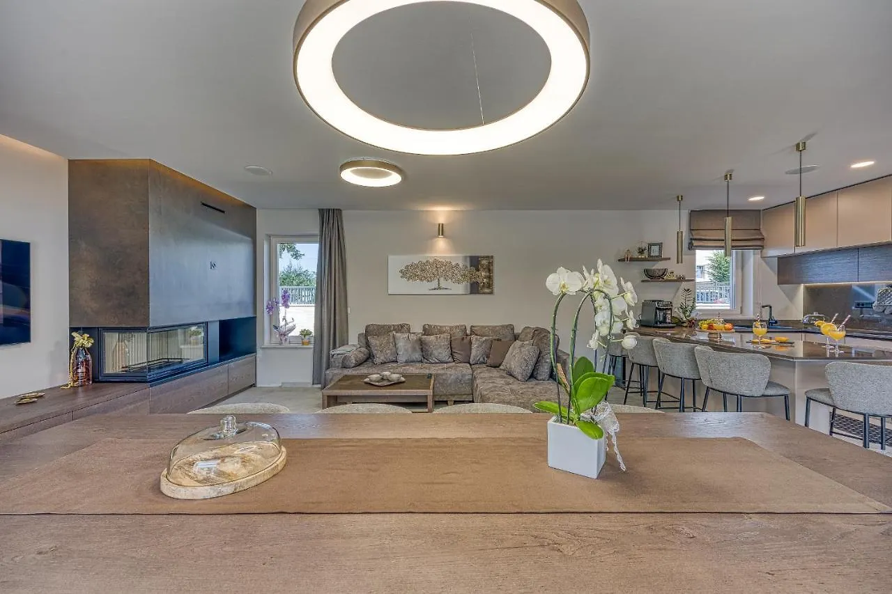 Villa Blagdan Nova Vas
